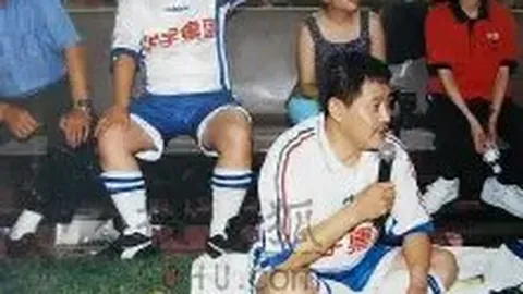 金铭回应网友质疑：追求自我风格不随波逐流