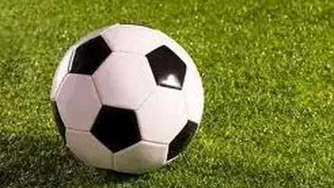 林允分享拆快递过程，家中快递成山，曾被誉为美妆达人